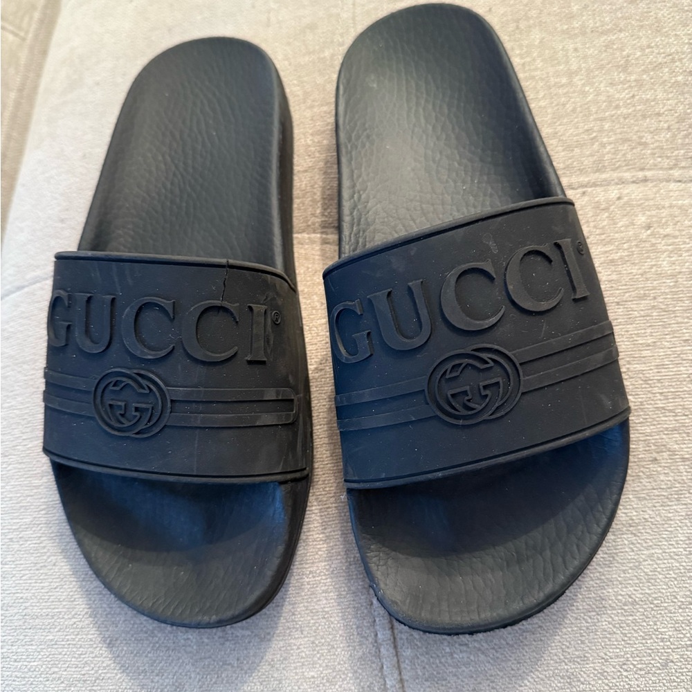 100% Authentic Gucci Black Logo Slide Sandals 37 - PLEASE SEE DESCRIPTION
